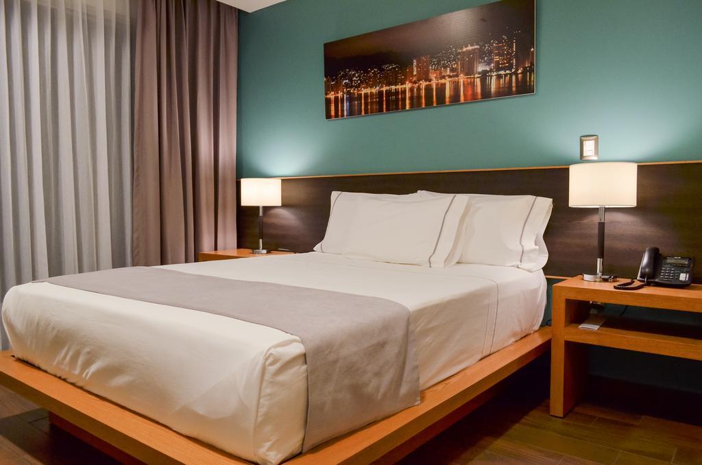 Concept Hotel Zamora de Hidalgo Oda fotoğraf