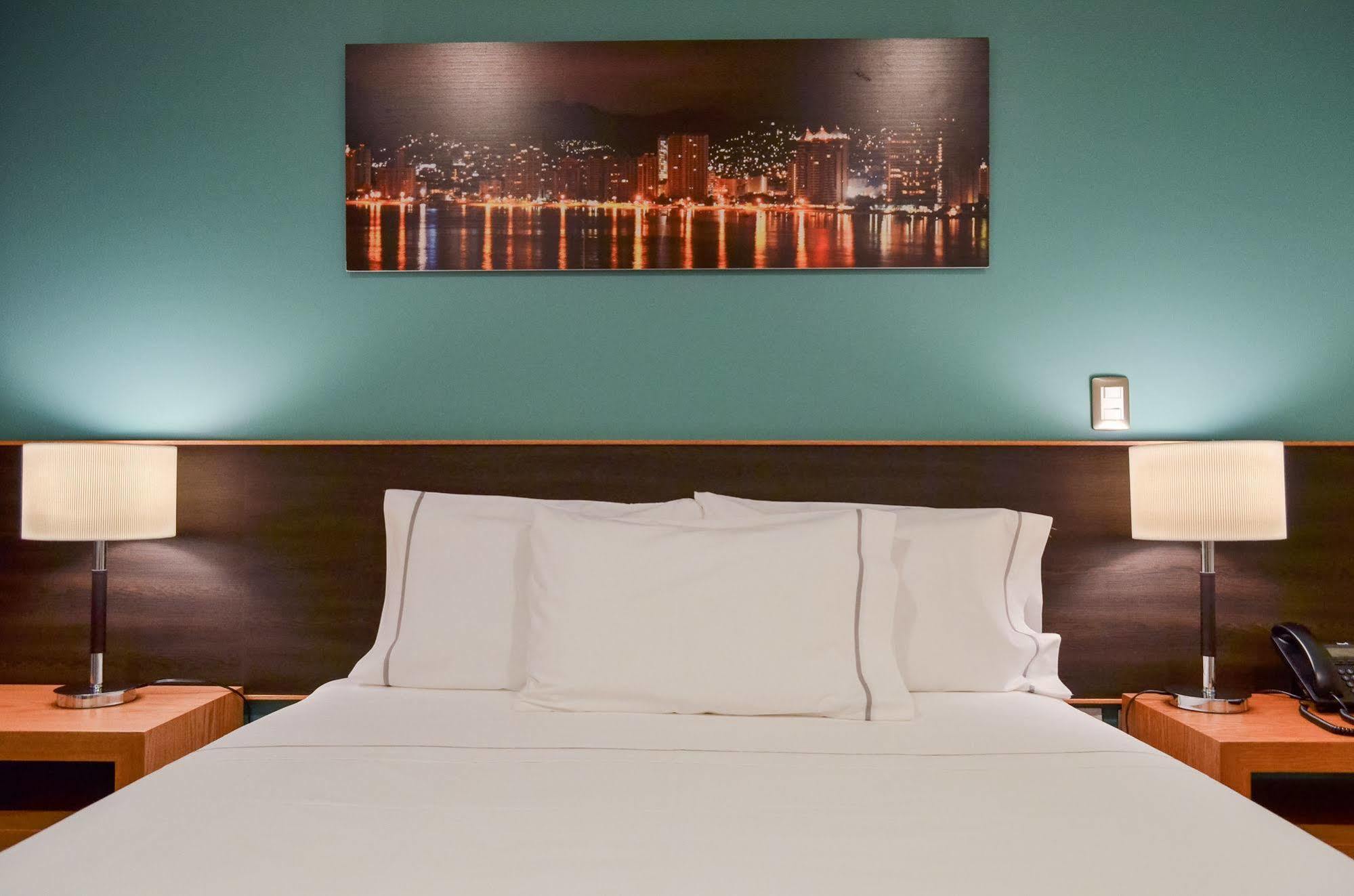 Concept Hotel Zamora de Hidalgo Dış mekan fotoğraf