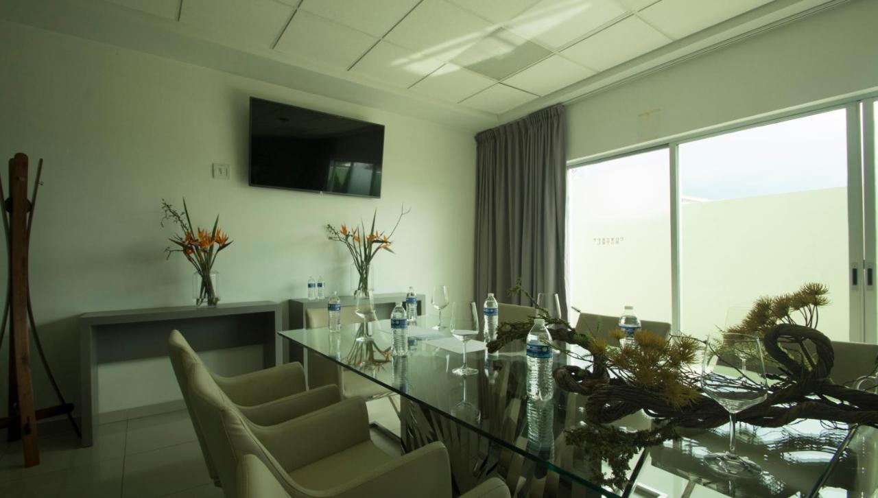 Concept Hotel Zamora de Hidalgo Dış mekan fotoğraf